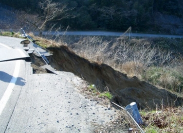 国道249号 志賀町の盛土崩壊